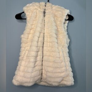 Love Tree Faux Fur Hooded Vest Full Zip White Pockets Size Small  Festival Rave